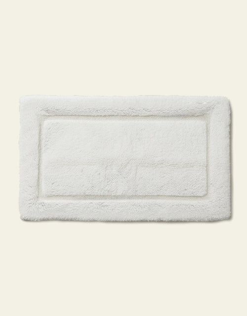 Load image into Gallery viewer, Ultraplush Skid-Resistant Bath Mat
