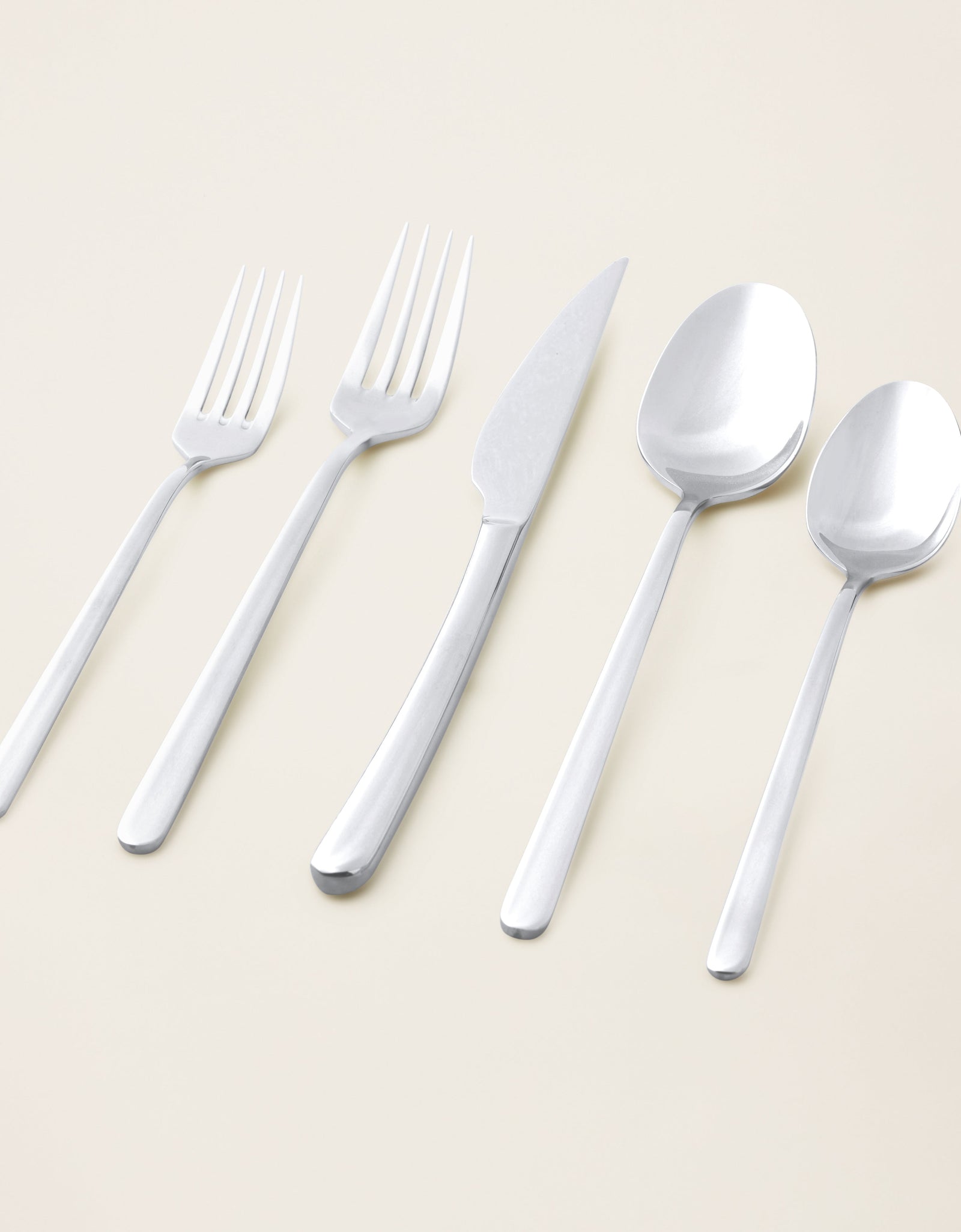 Emilia Mirror 20-Piece Flatware Set