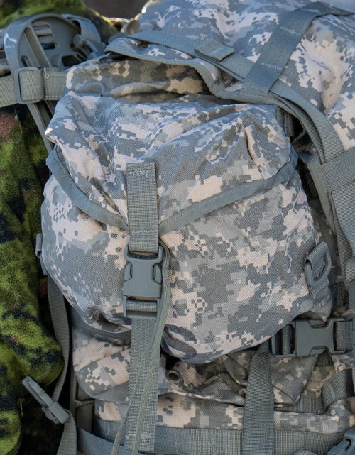 Load image into Gallery viewer, Issued UCP MOLLE II Large Rucksack Set w/Frame
