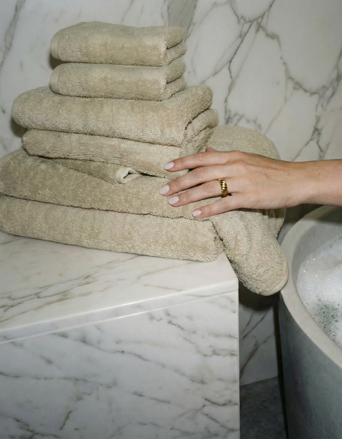 Load image into Gallery viewer, Ultraplush Australian Cotton Towels
