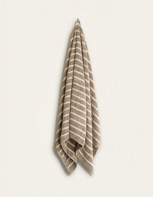 Load image into Gallery viewer, Ultraplush Australian Cotton Towels
