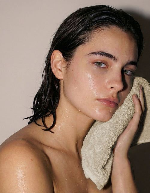 Load image into Gallery viewer, Ultraplush Australian Cotton Towels
