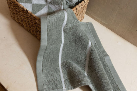 Deia Towels