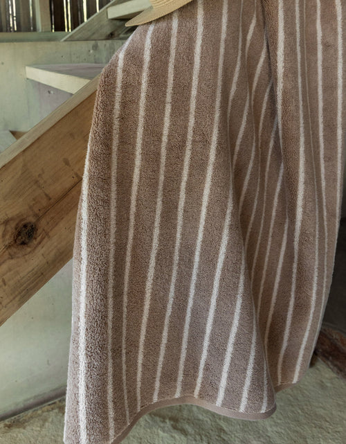 Load image into Gallery viewer, Ultraplush Australian Cotton Towels
